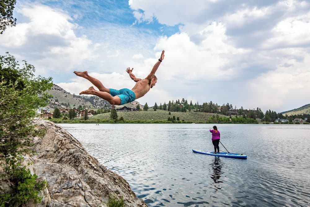 Surfing/boogie boarding