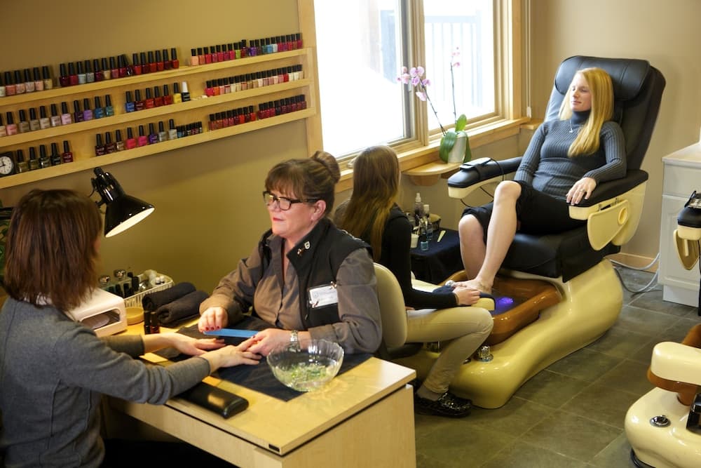 Nail salon